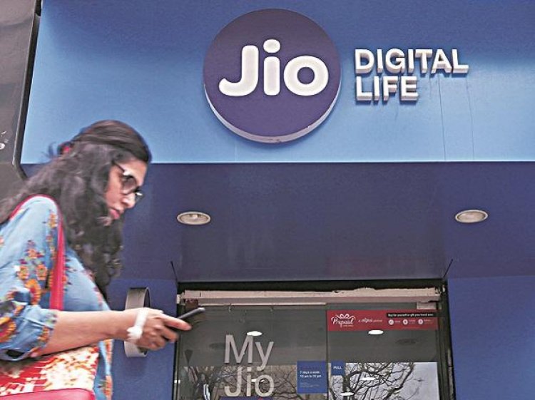 Strong performance by Jio, Bharti to buoy telecom industry for FY21: Fitch