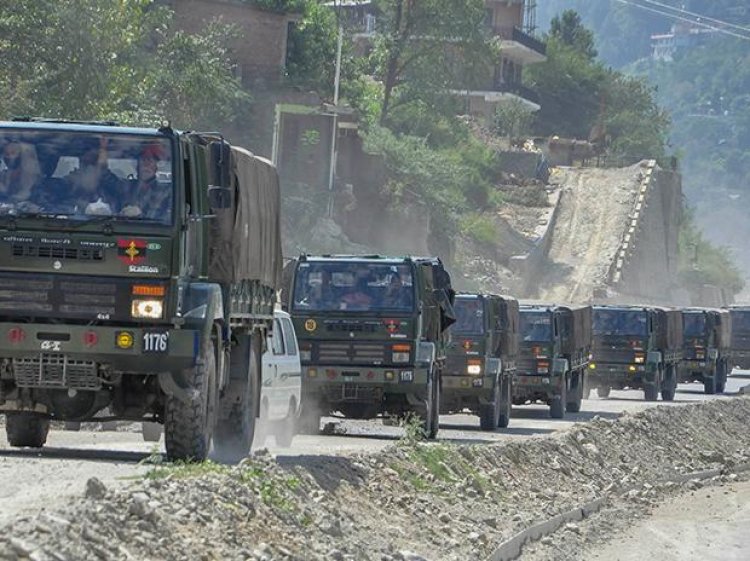 Pakistani troops target forward posts in Jammu-Kashmir's Kathua district