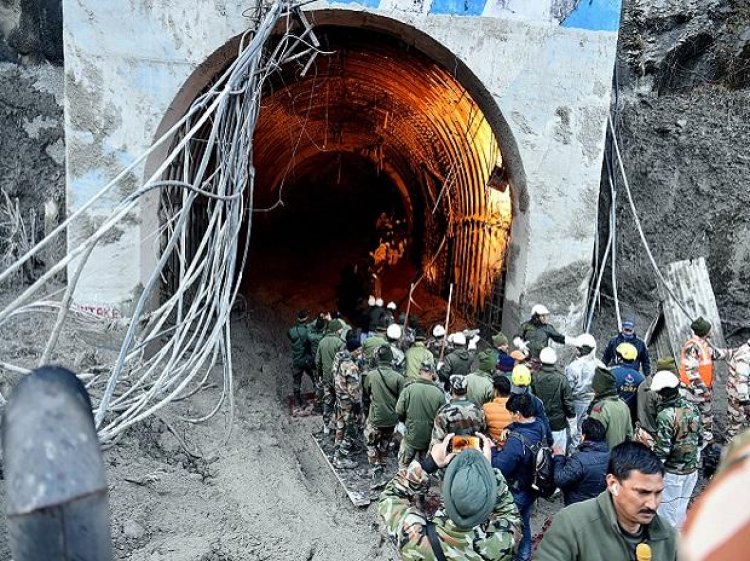 Rescue teams start widening hole in Tapovan tunnel to reach trapped people