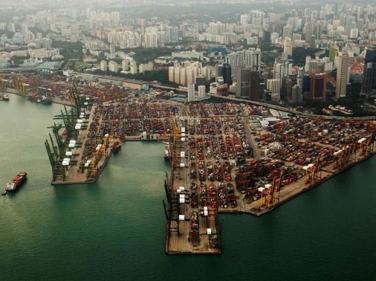 Singapore's GDP to grow by 4-6% in 2021, showing signs of recovery