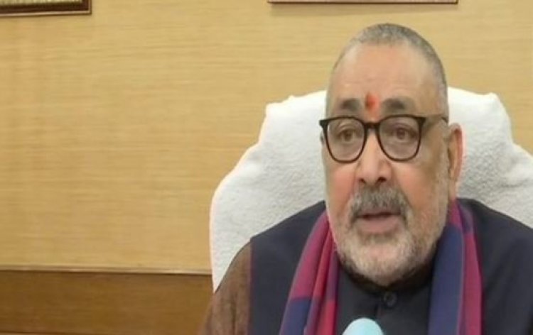Saddened to see Rahul Gandhi can't come out of Italy: Giriraj Singh