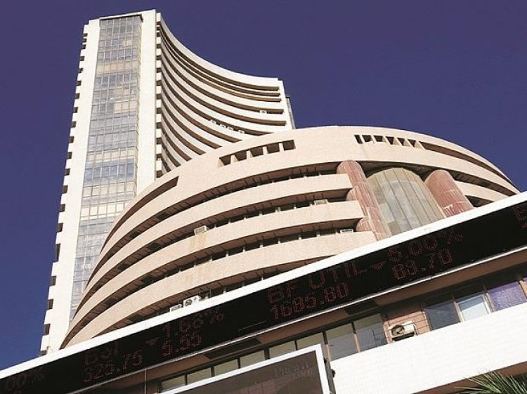 Sensex skids for third day as global rally stalls; Nifty ends below 15,200