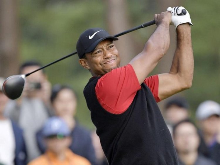 Woods undergoes 'long surgical procedure' on his right leg, ankle after car accident