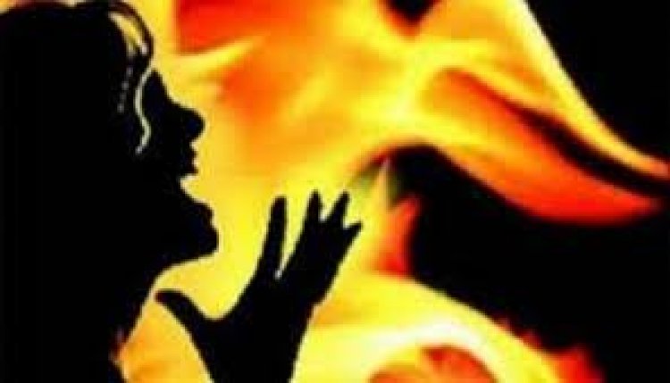 Set on fire after failed gang rape attempt, says student