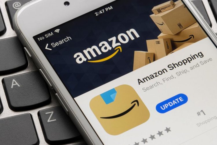 Amazon changes its app icon after 'Hitler' comparison
