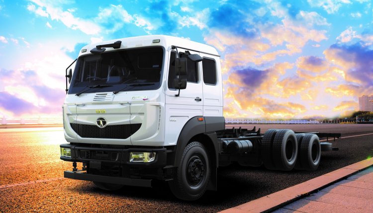 Tata Motors launches the Signa 3118.T, India’s first 3-axle 6x2 truck with 31-tonne gross vehicle weight