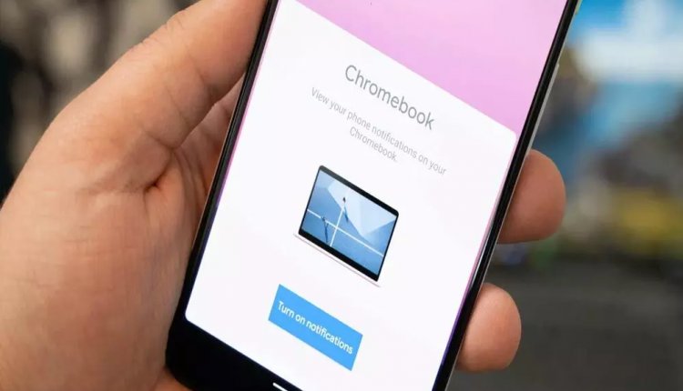 Google's new Phone Hub feature links Android phones to Chromebooks