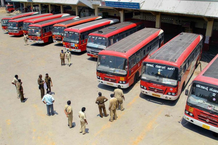 Karnataka temporarily stops bus service to Maharashtra