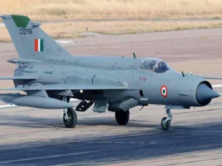 MiG-29K achieves historic milestone, makes maiden landing on INS Vikrant