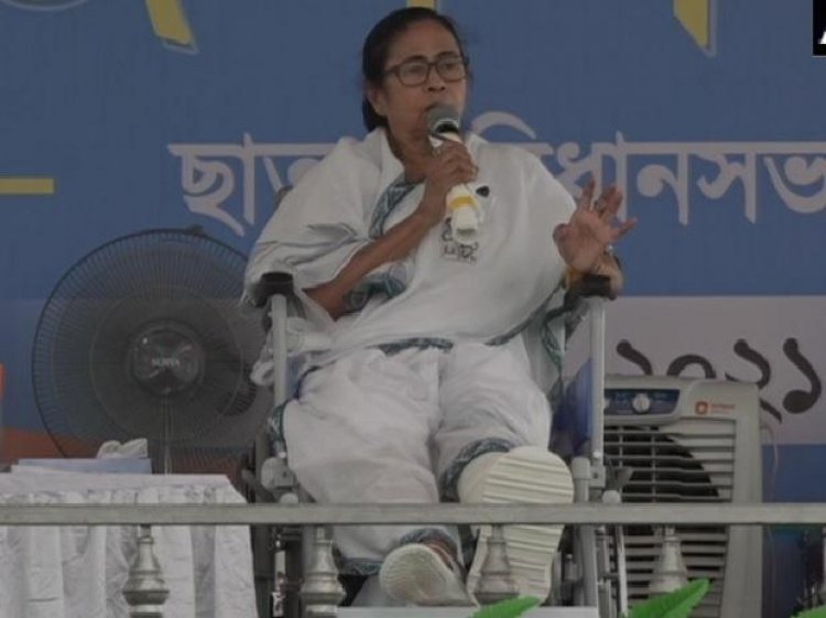 Mamata skips meeting with PM on Covid, Bengal urges for more vaccines