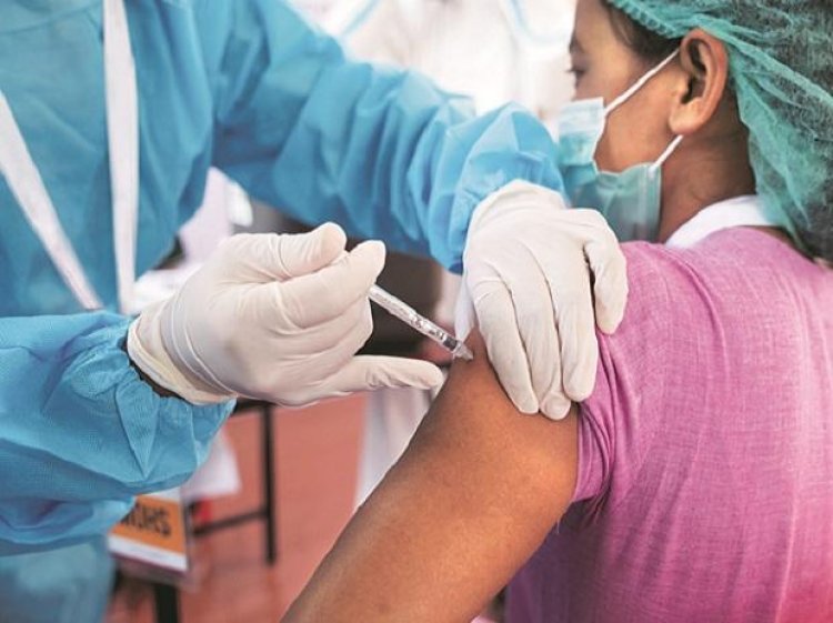 Nearly 440,000 vaccinated against coronavirus so far in Jammu and Kashmir