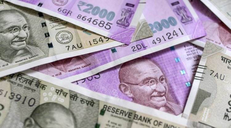 Rupee settles 8 paise lower at 72.99 against US dollar