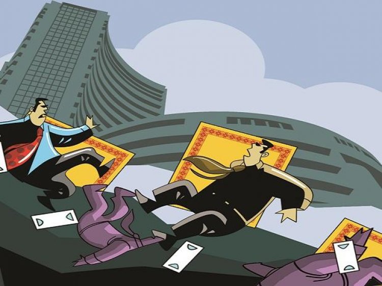 Investors' wealth tumbles over Rs 4.54 lakh cr as markets crash