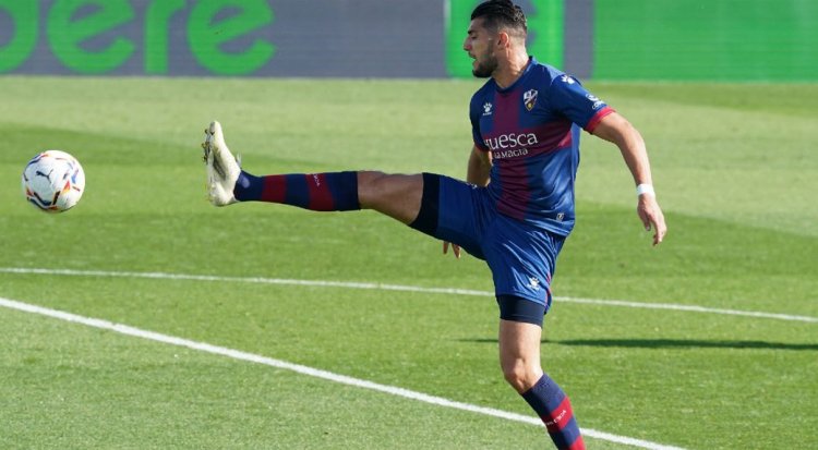 Mir nets another brace to lead Huesca out of Liga zone