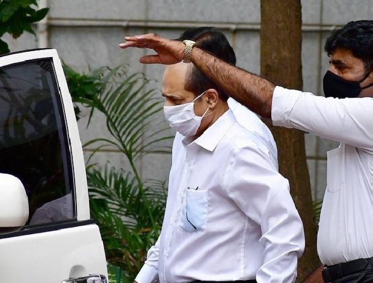 Mumbai Police starts process of dismissing Sachin Waze from police service