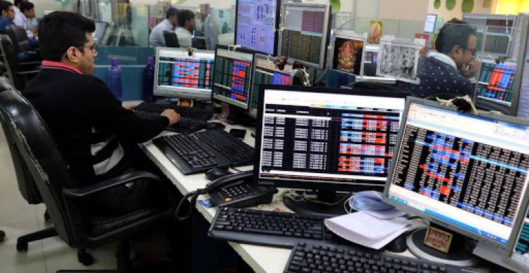 Investors' wealth tumbles over Rs 3.70 lakh cr as markets crack
