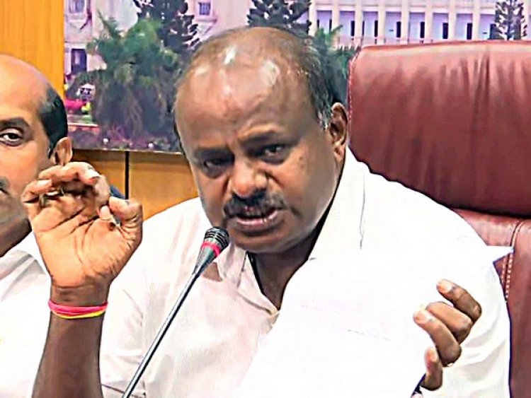 Kumaraswamy slams Karnataka govt for not making proper arrangements for last rites of COVID victims