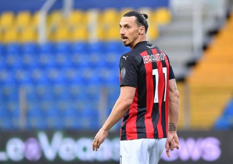 Ibrahimovic to keep playing with AC Milan when he's 40