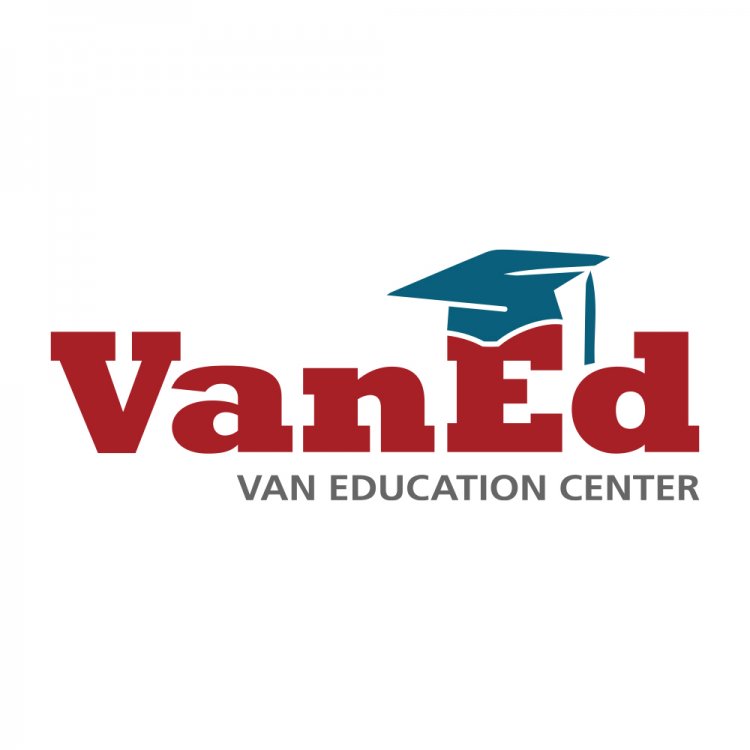 Vaned Online Real Estate School Receives 2021 Denver Award