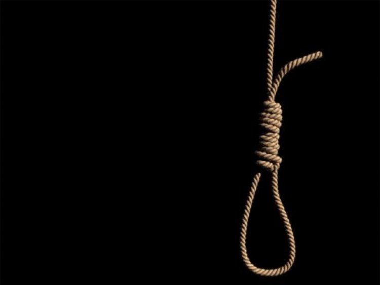 Young couple found hanging in UP village