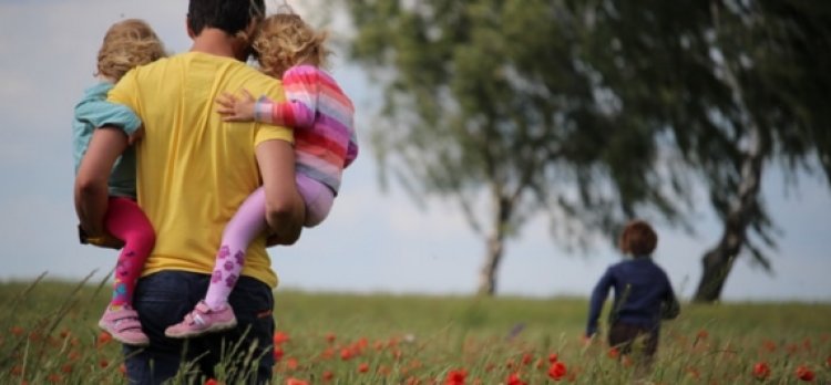 Being around children makes adults more generous, says study