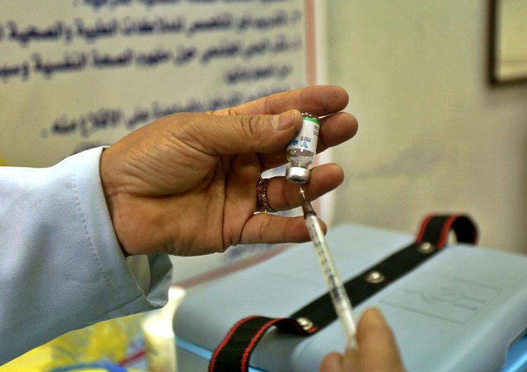 Iraq pushes vaccine rollout amid widespread apathy, distrust