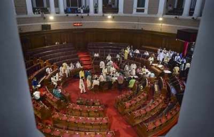 Newly elected MLAs of West Bengal sworn in