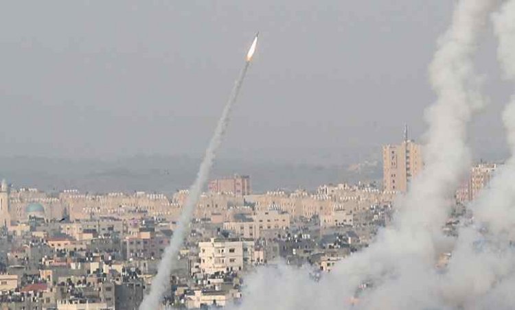 Gaza militants, Israel trade new rocket fire and airstrikes