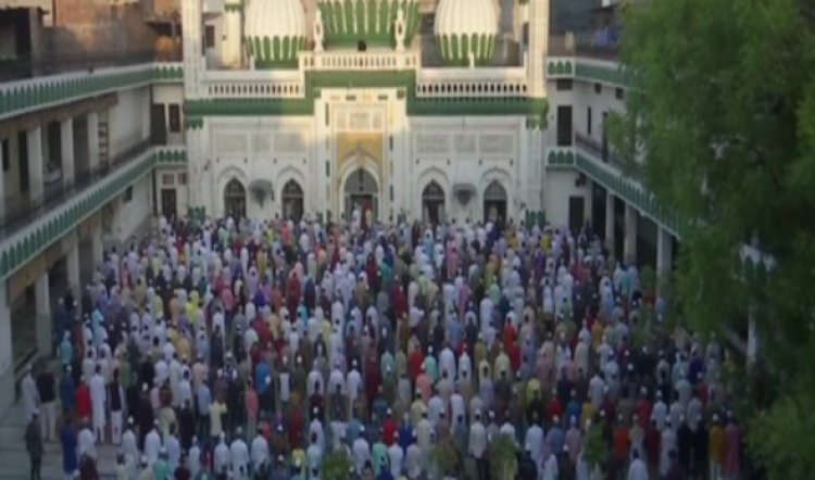 People celebrate Eid-ul-Fitr at home across country, COVID-19 norms flouted in Amritsar