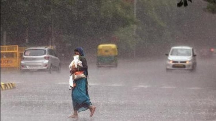 Thunderstorm, light rain likely in Delhi