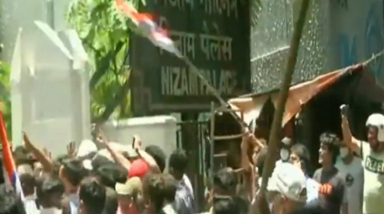TMC supporters stage protest outside CBI office in Kolkata