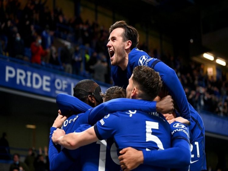 Chelsea beat Leicester to gain revenge for Cup defeat and move close to top-four finish