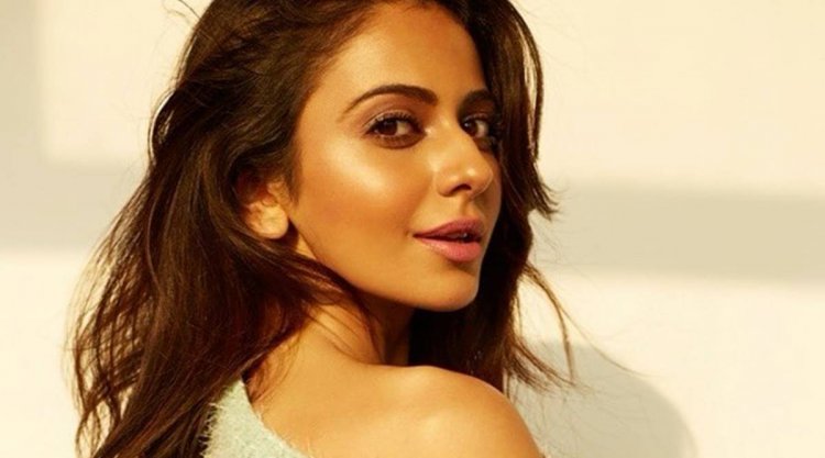 Grateful to get the opportunity to choose contrasting roles: Rakul Preet Singh
