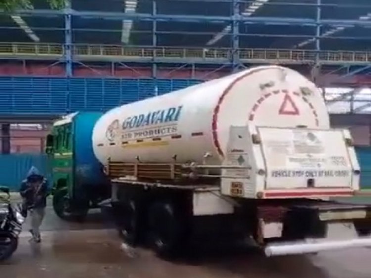 Odisha continues transporting oxygen amidst cyclone Yaas