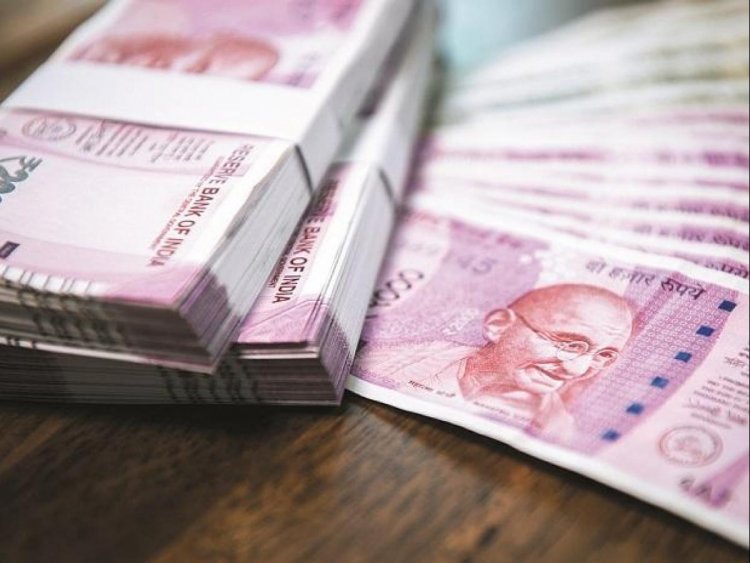 Rupee rises 3 paise against US dollar in early trade
