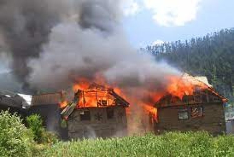 Dozen houses gutted in fire in J&K village