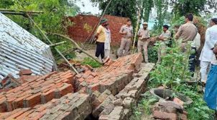 Woman killed as wall collapses in Ballia