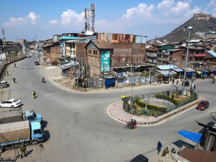 Restrictions imposed in Srinagar locality to thwart Muharram processions
