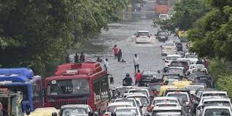 Delhi records highest one-day rain for Aug in 13 years, orange alert issued