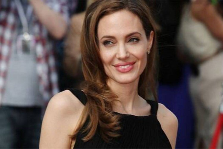 Angelina Jolie makes Instagram debut, shares heartbreaking letter from young Afghan girl