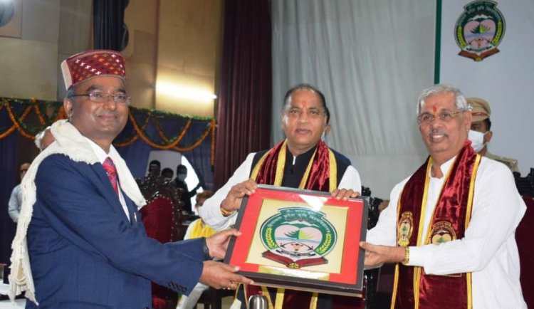 Governor Shri RV Arlekar & Chief Minister Sh. Jai Ram Thakur Honours Shri NL Sharma, CMD, SJVN as Distinguished Alumni of Palampur Agricultural University