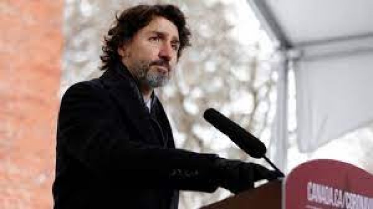 Justin Trudeau criticised for calling Canadian election in 4th wave