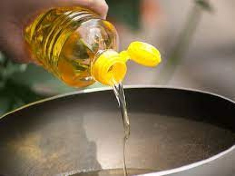 Edible oil prices to begin softening from Dec: Food secy
