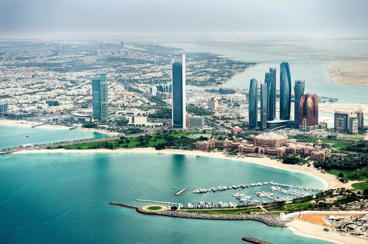 Abu Dhabi Welcomes All Vaccinated Travellers from Around the World, Lifting Quarantine Measures starting 5 September 2021