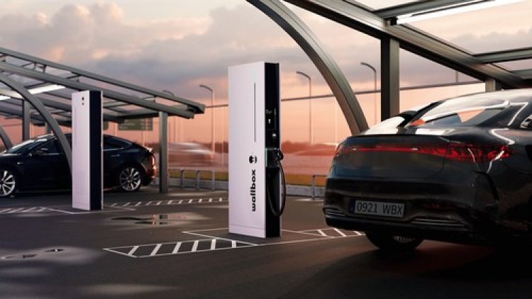 Wallbox Unveils Hypernova Ultrafast Public Charger That Will Fully Charge An Electric Vehicle In Under 15 Minutes