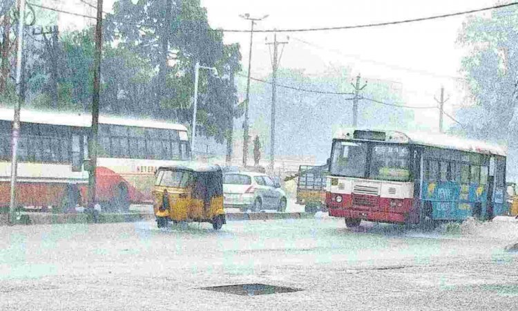 Heavy rains continue to batter Telangana