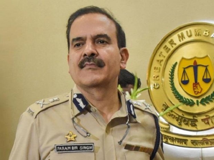 Bailable warrant issued against former Mumbai police commissioner