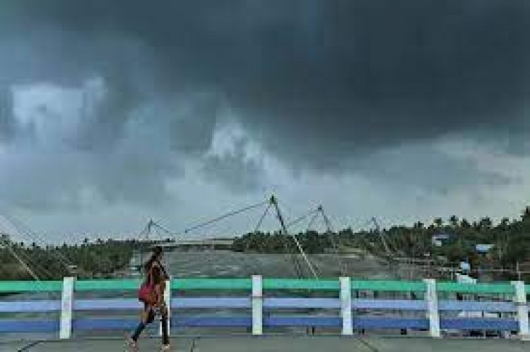 Heavy rains lash Odisha, flood alert issued