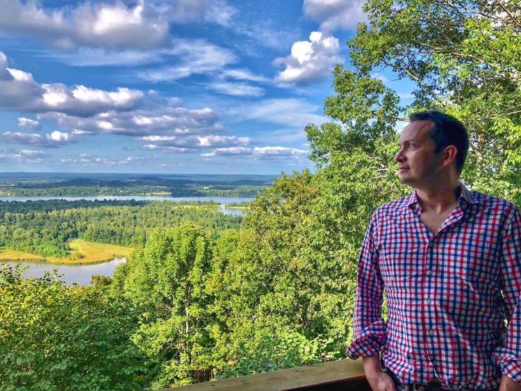 Matthew Keezer Talks about Arkansas’ Ozark City – A Rapidly Growing Tourist Attraction for Nature Lovers