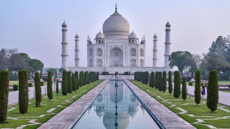 Tourists' entry free this Friday at Agra monuments